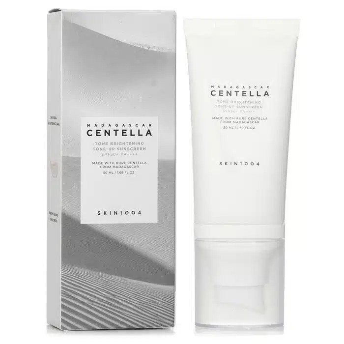 ضد آفتاب روشنکننده و یکدستکننده پوست SKIN1004 Madagascar Centella Tone Brightening Tone-Up Sunscreen SPF50+ PA++++ – میلیلیتر 50